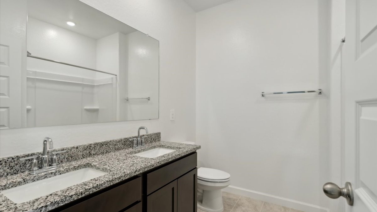 Guest bedroom