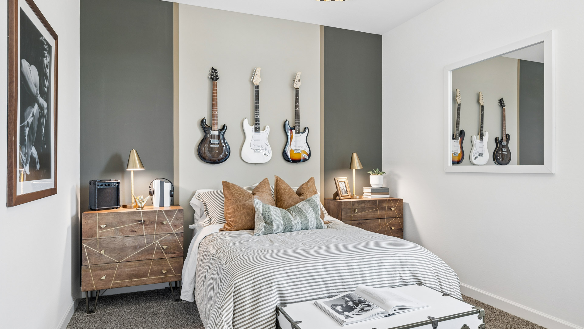 secondary bedroom