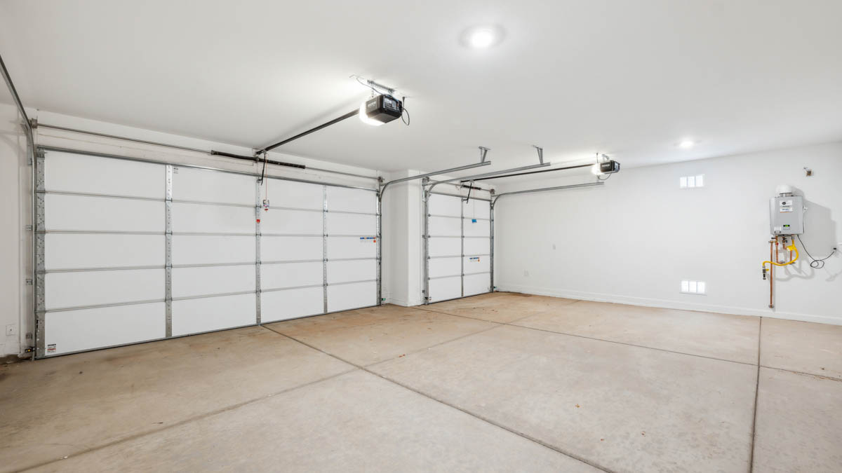 3 Car Garage