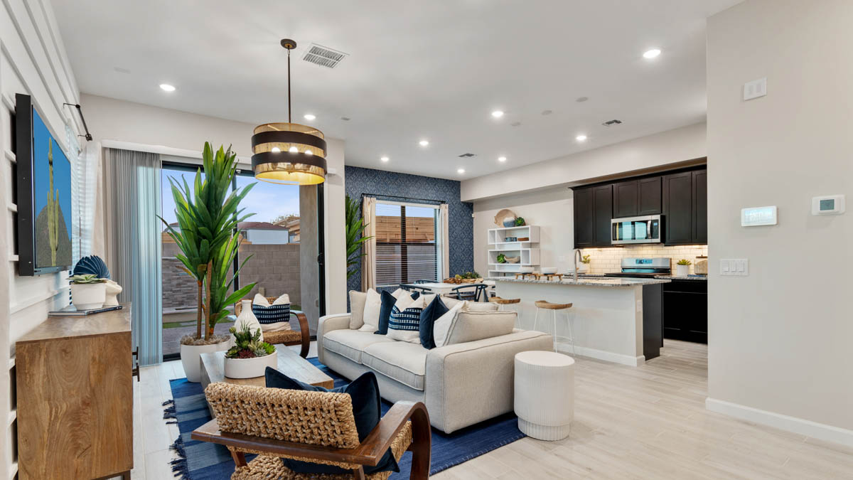 Arabella Little Rock Model