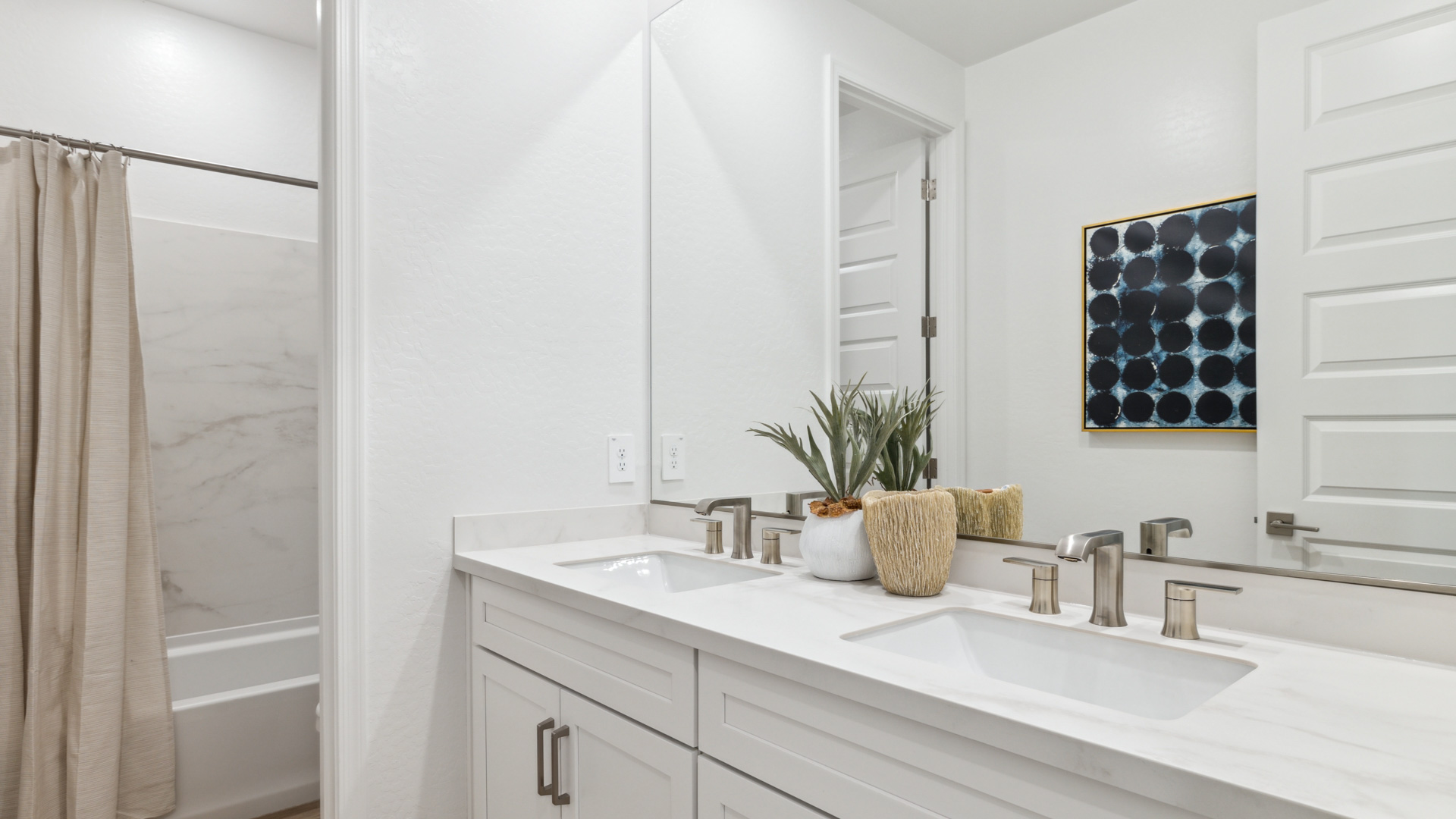 A well-designed bathroom emphasizing functionality and contemporary style.
