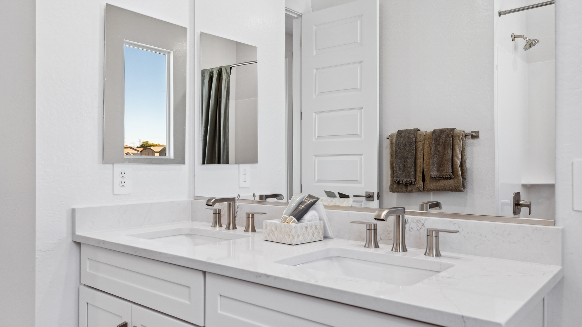A well-designed bathroom emphasizing functionality and contemporary style.