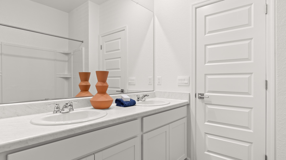 A well-designed bathroom emphasizing functionality and contemporary style.