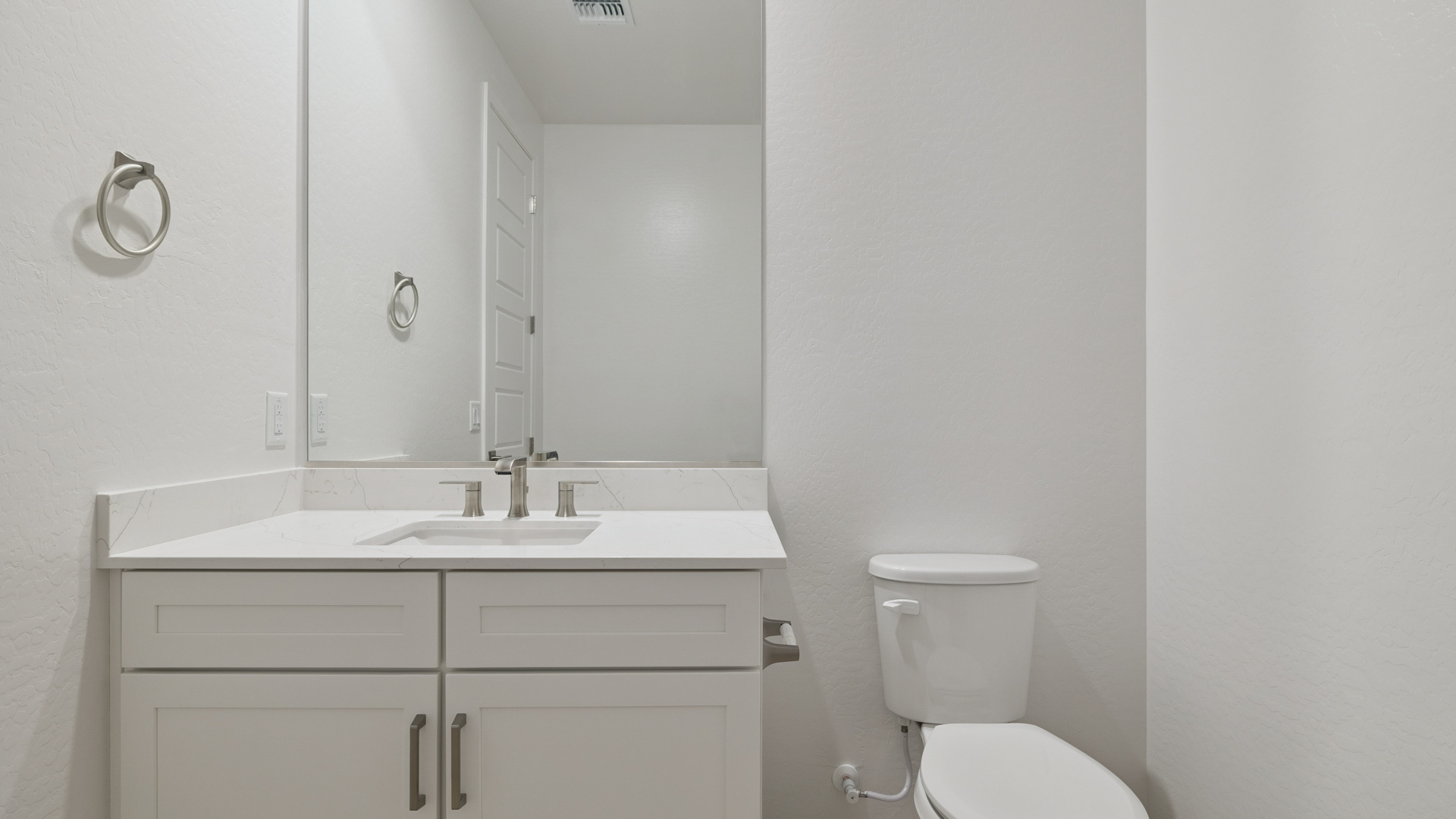 A well-designed bathroom emphasizing functionality and contemporary style.