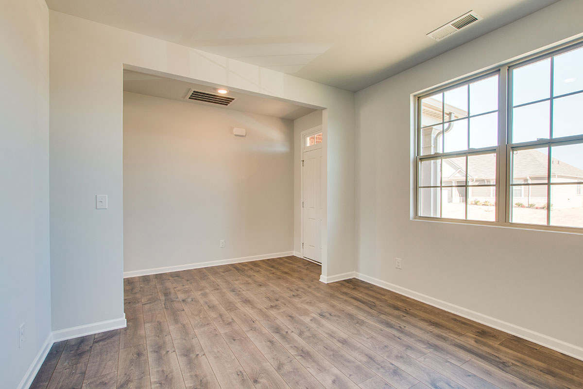 Open view room in two-story home