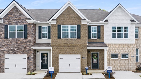 Medford townhome in Campbell Place exterior view