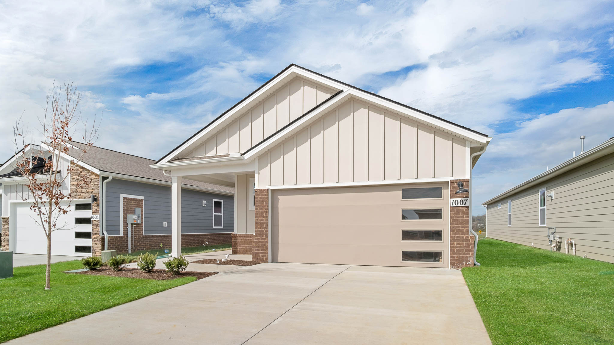 316 APOLLO PVT WAY exterior