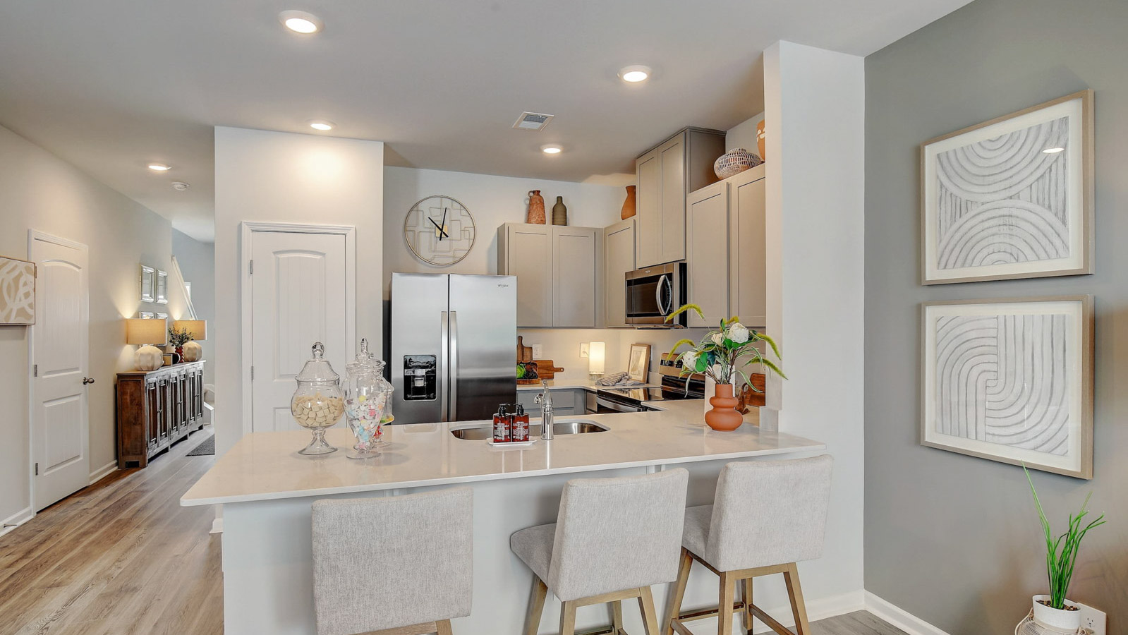 Quartz countertop townhome kitchen with all new appliances