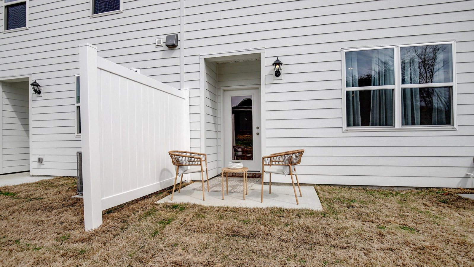 Outside porch in two story townhome