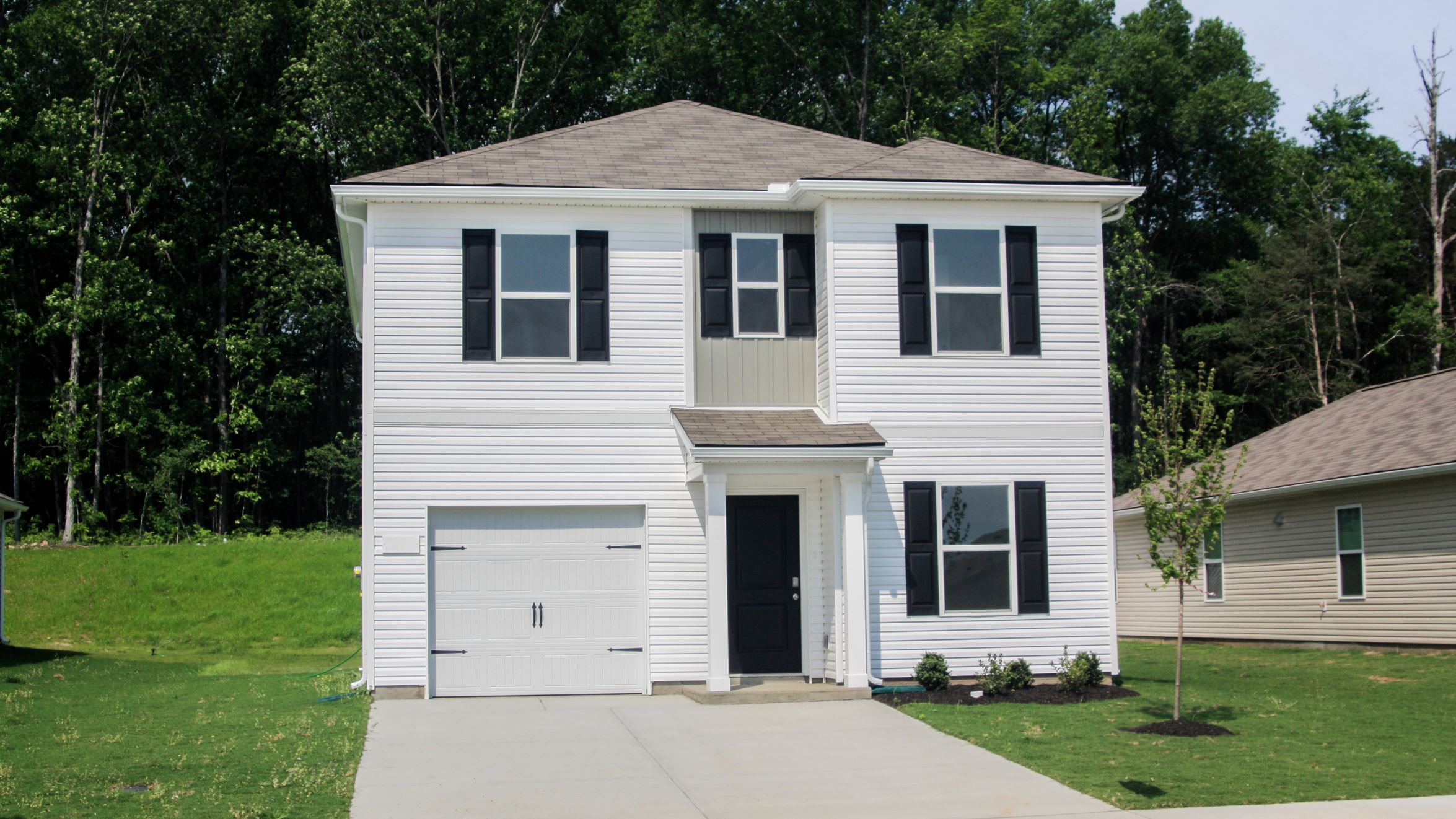 1144 CANYON DRIVE exterior