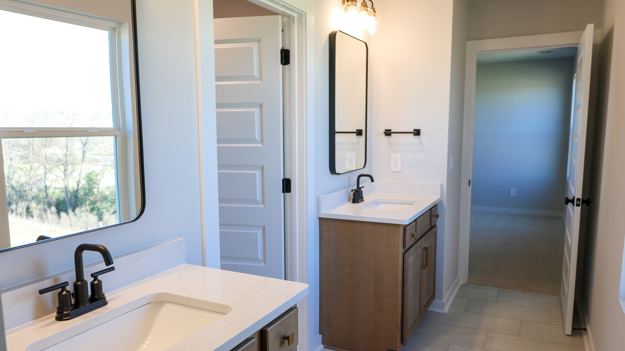 jack and jill bathroom