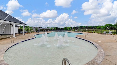 Riverwood Gardens new resort style pool with water geysers