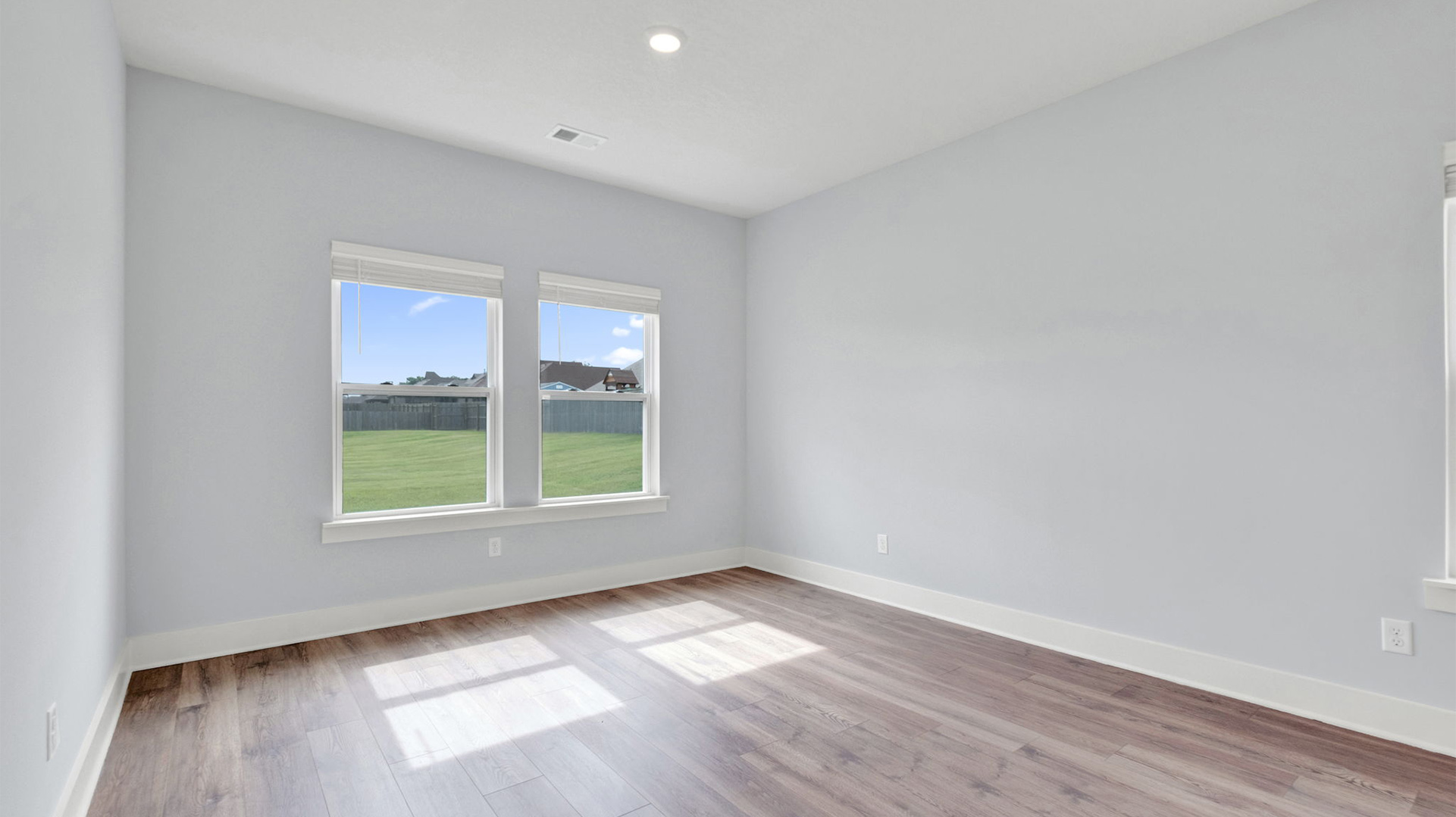 Dining room with a double window for natural light