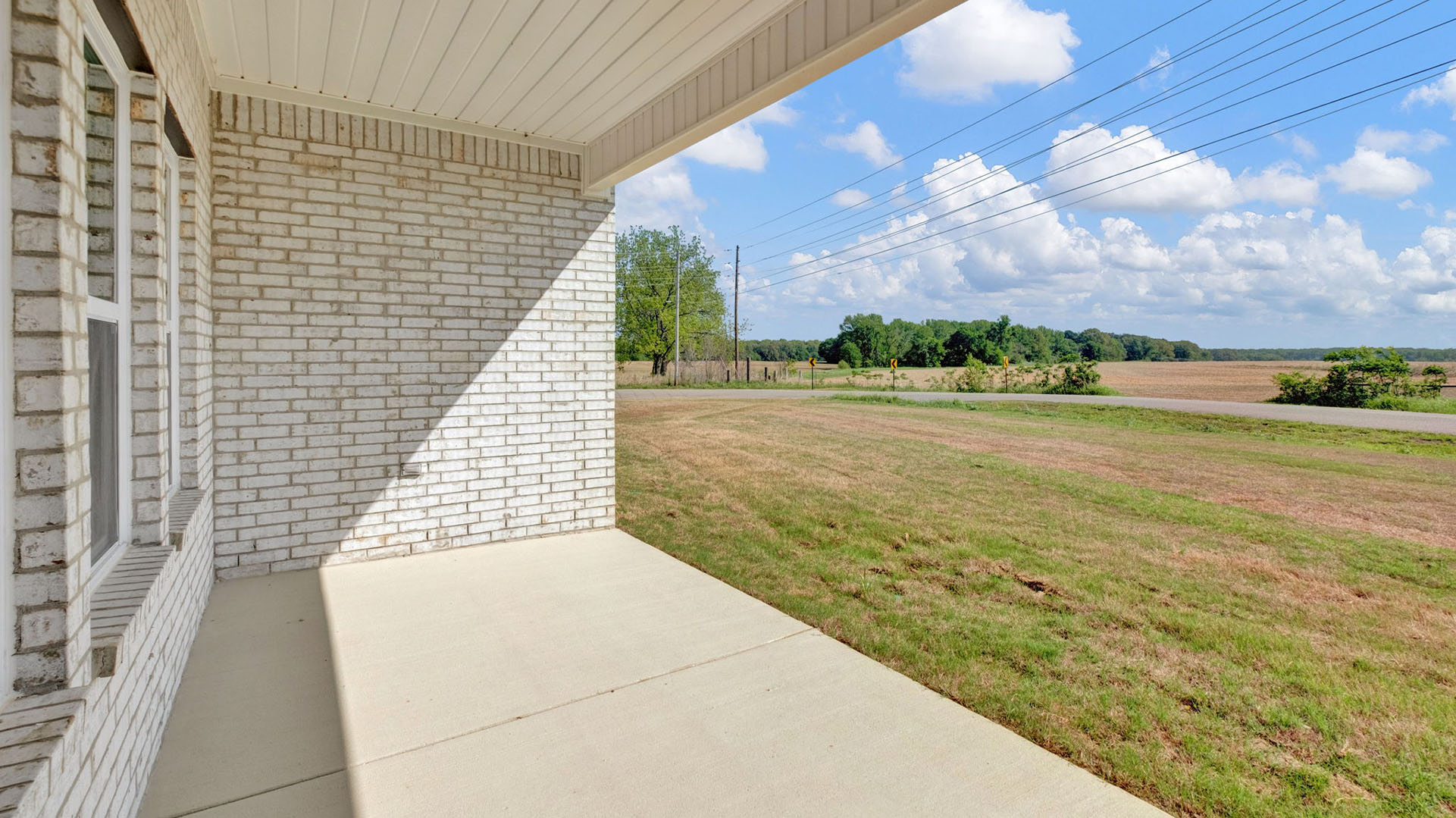 Spacious back covered patio perfect for entertaining