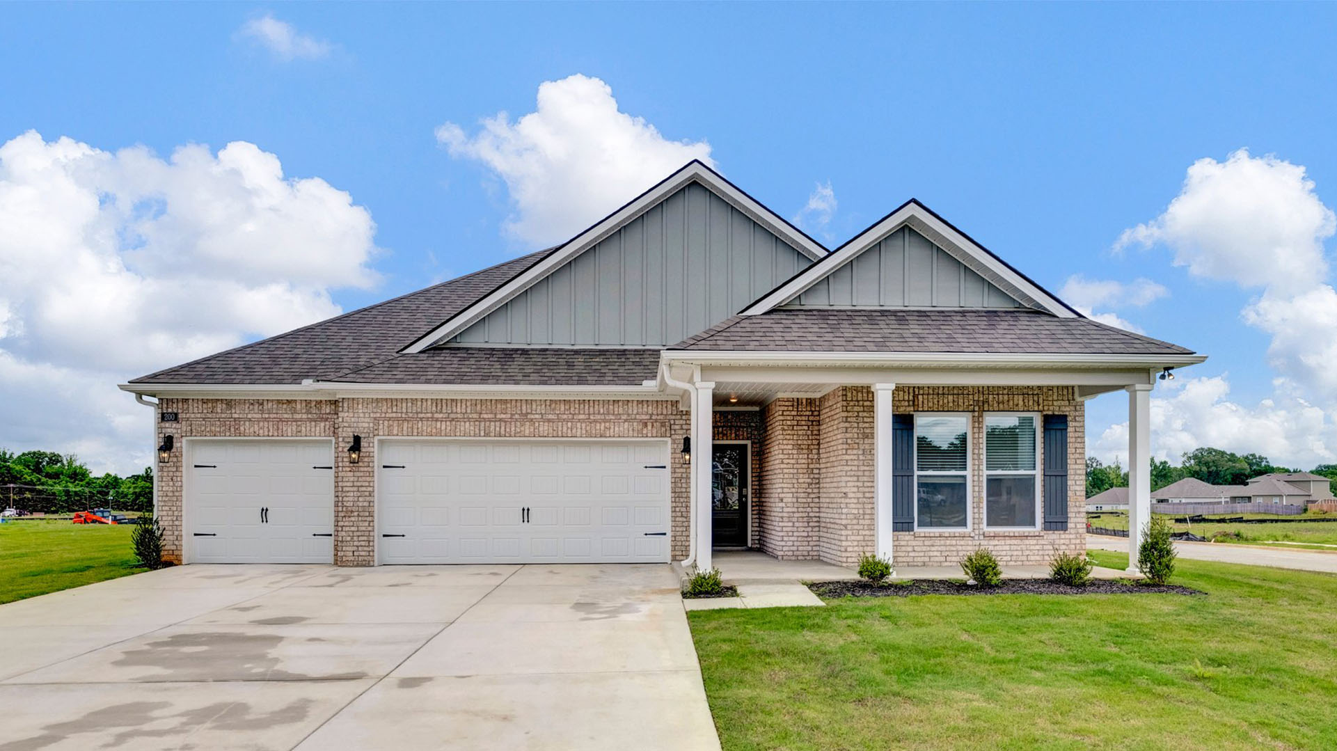 5444 Sipsey Way exterior