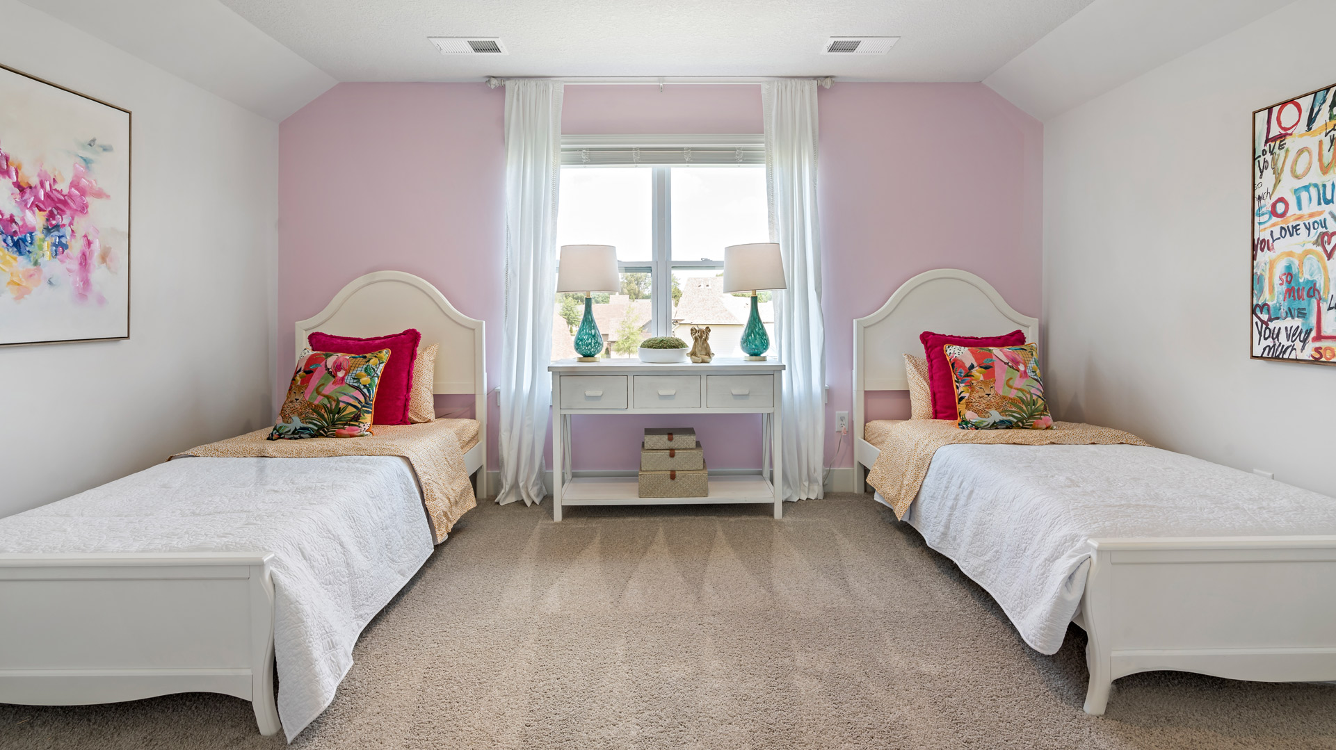 Fifth bedroom on the second floor