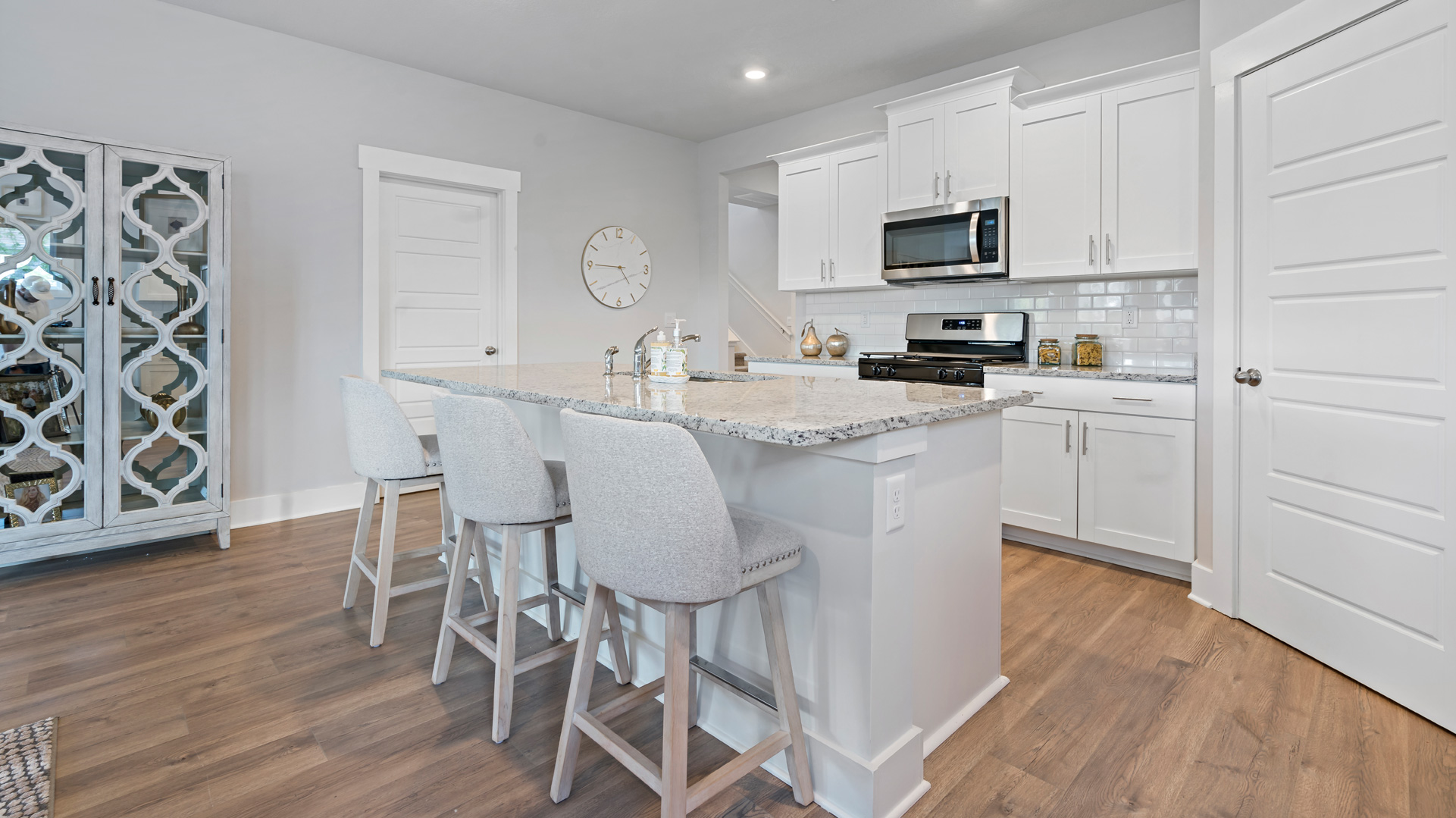 Spacious corner walk in pantry with ventilated shelving