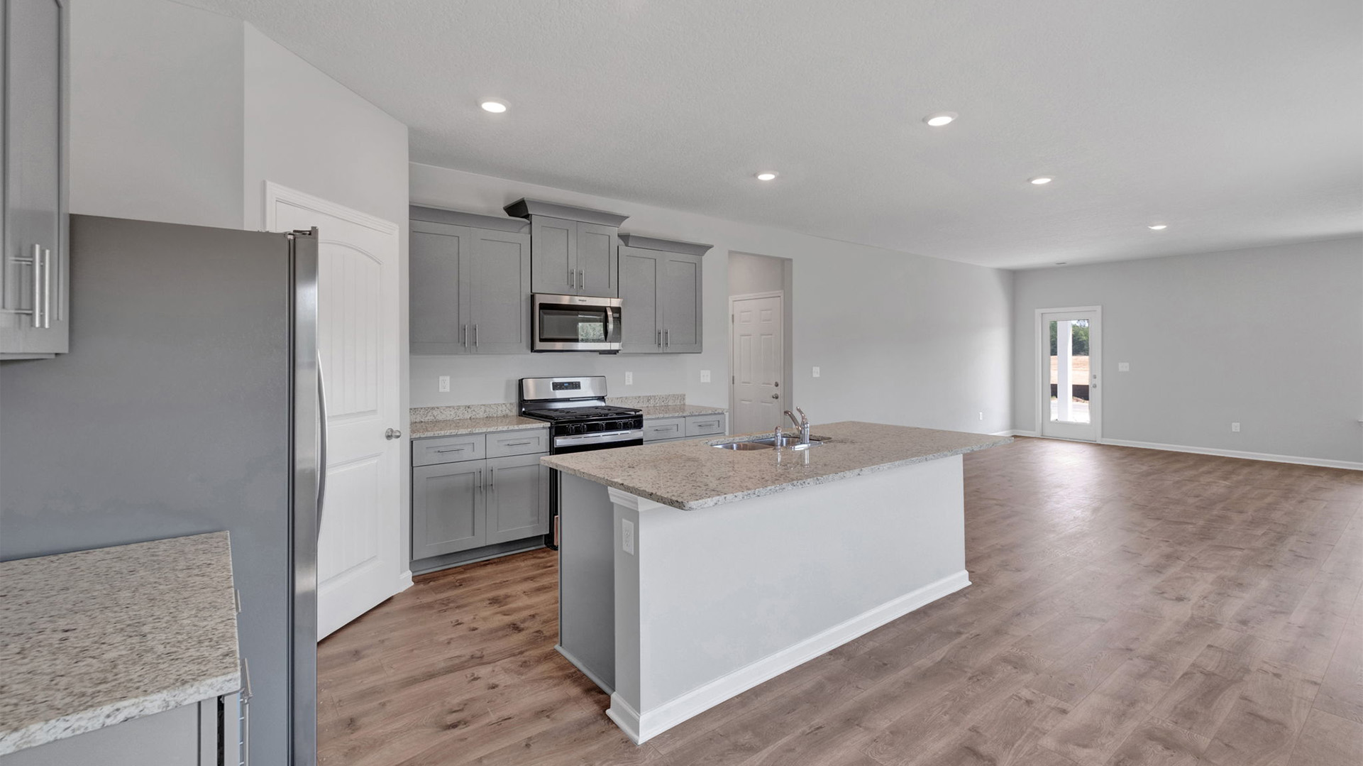 Entry of the Ardmore leading into the kitchen