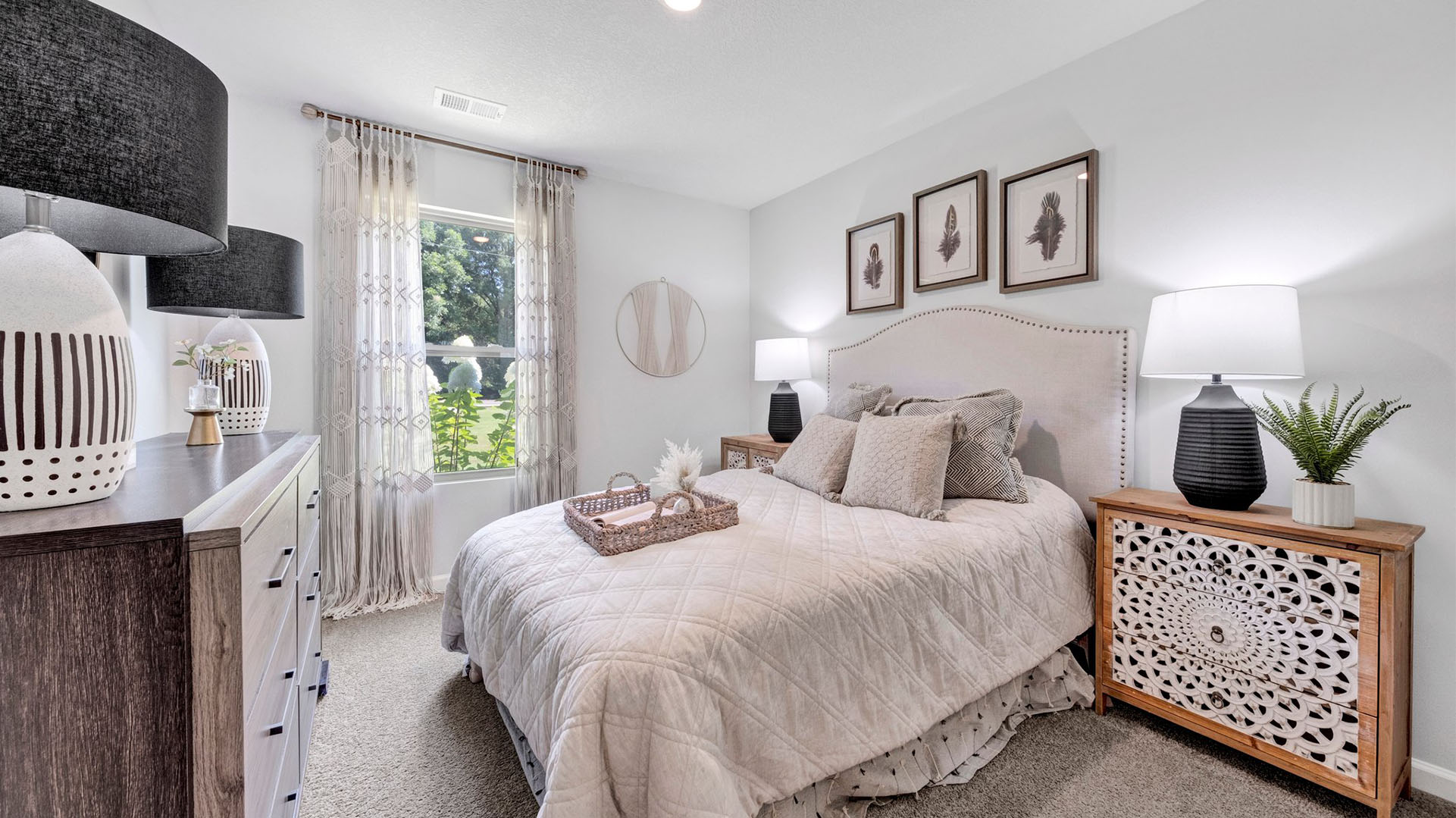 Third bedroom comfortably fitting a full size bed