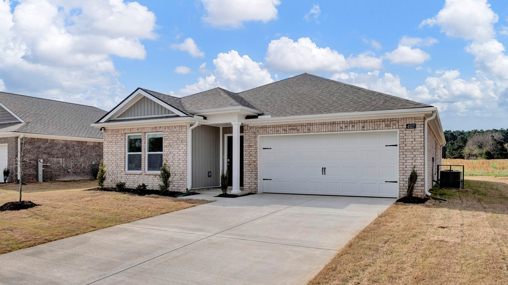 Exterior elevation of the spruce floorplan in Huntington Estates