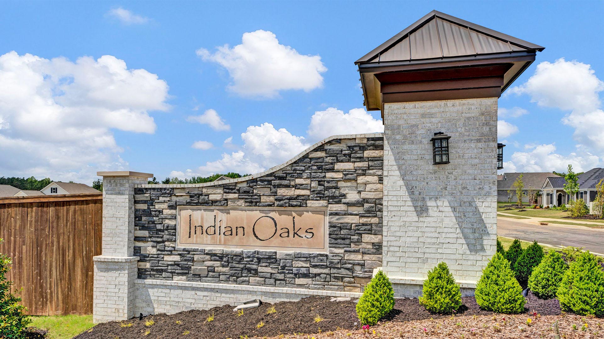 The beautiful entry monument of Indian Oaks