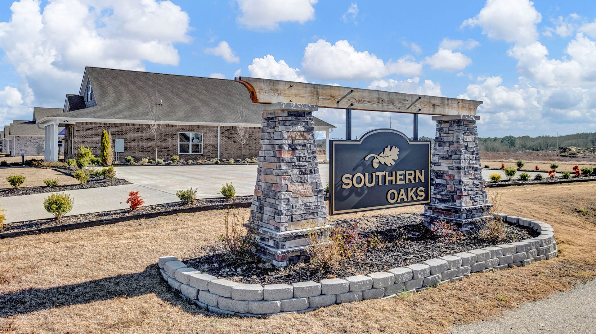 Beautiful entry monument of Southern Oaks at the front of the community
