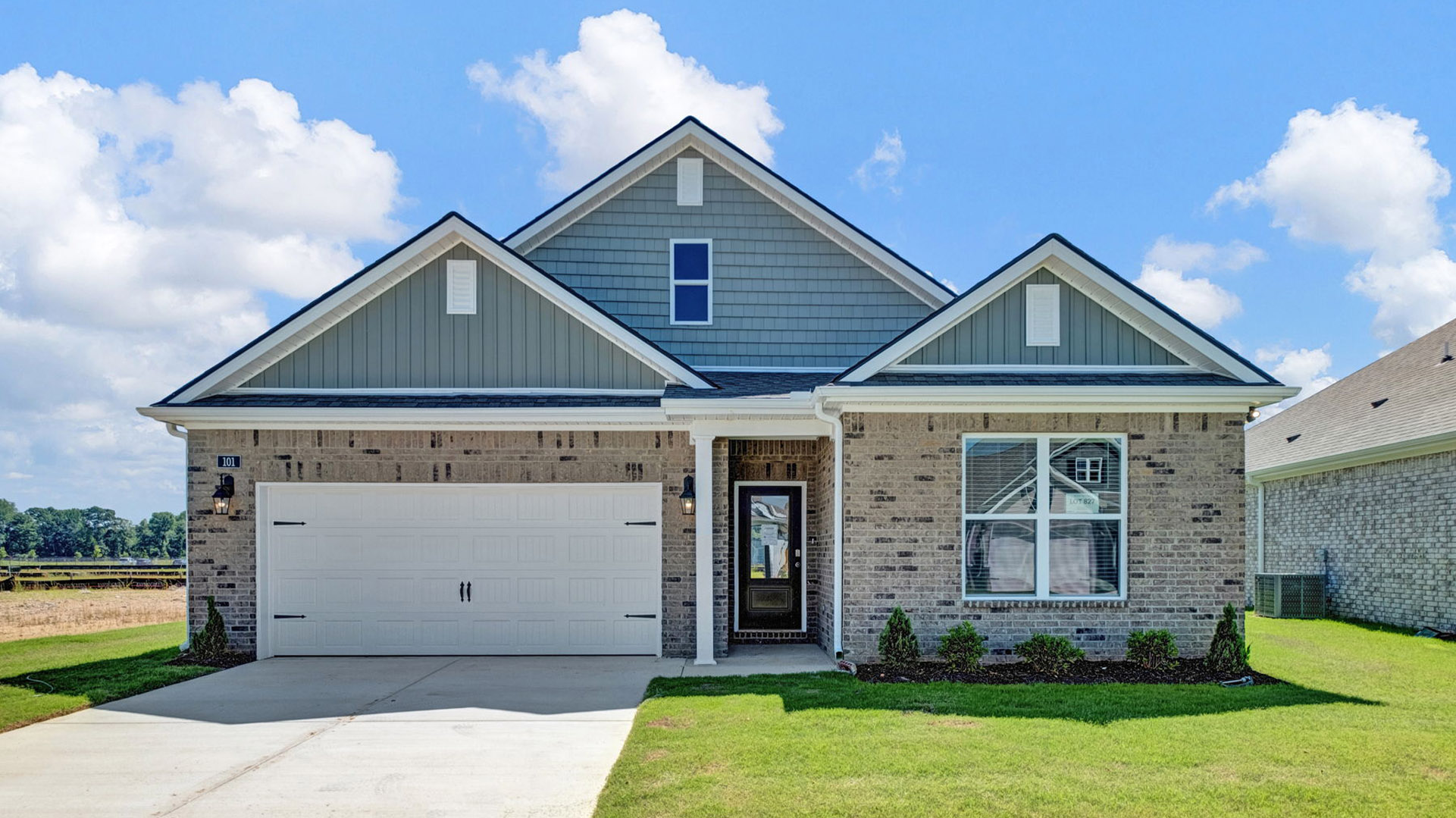 101 Gateway Drive exterior