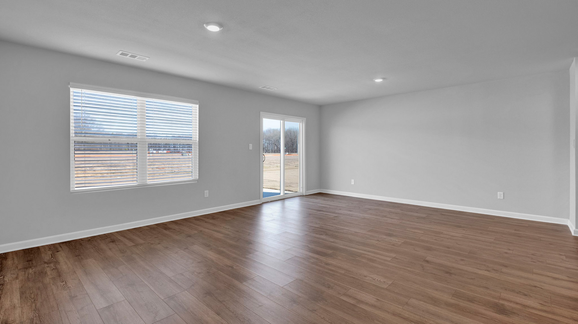 Panormaic view of the living and dining room