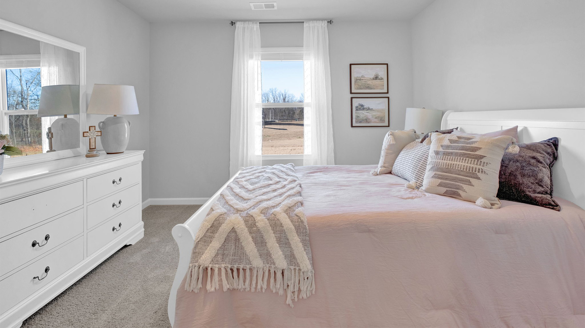Second bedroom with a window for natural light