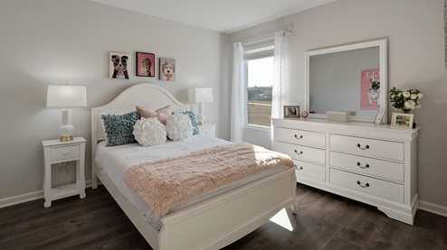 Second bedroom with neutral walls