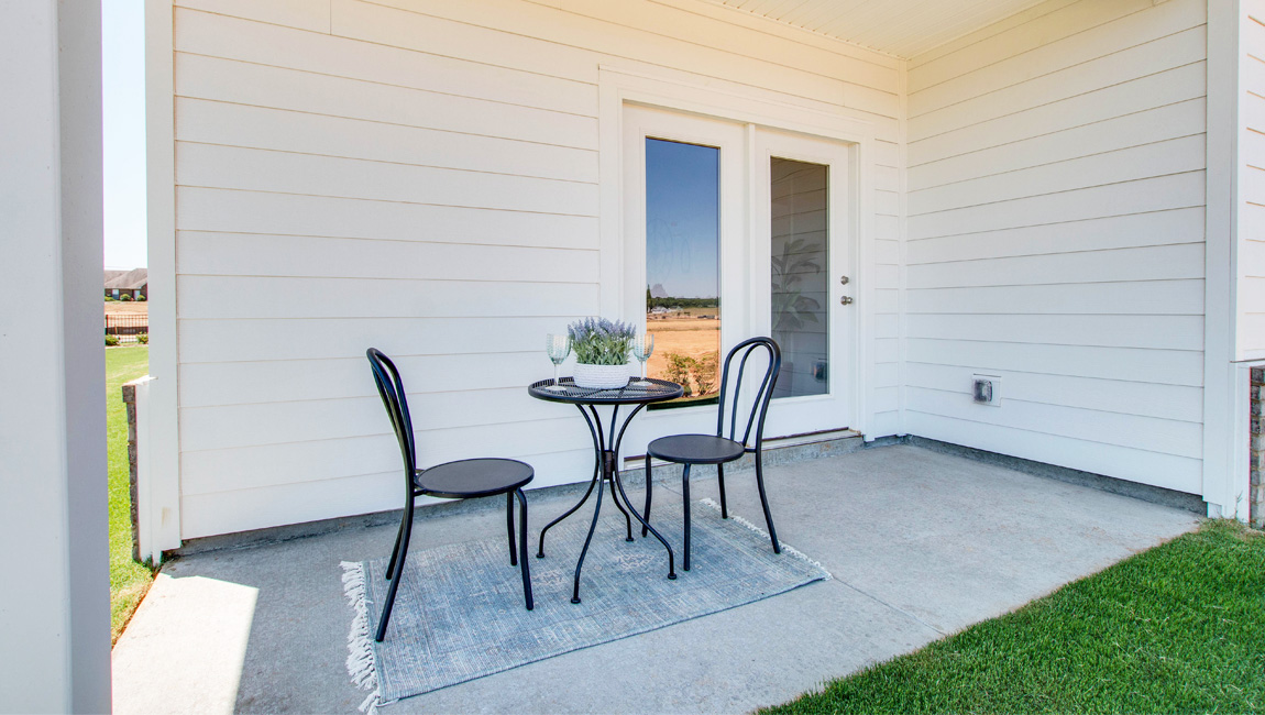 Covered patio perfect for entertaining