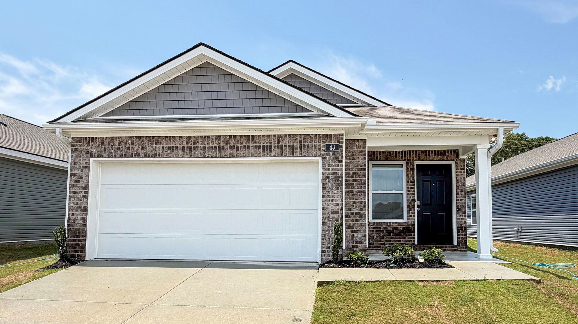 20 Sealy Dr exterior