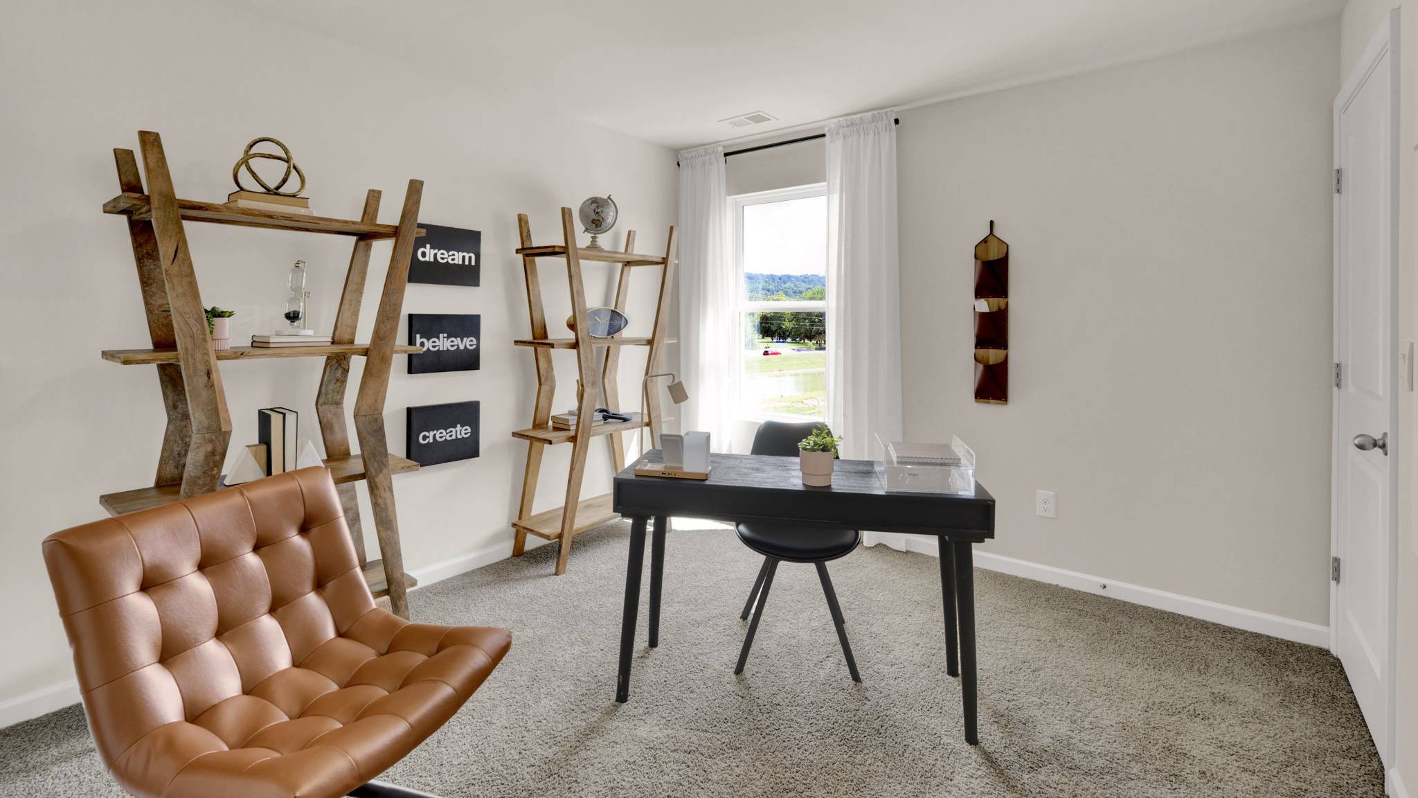 office area with furnishings