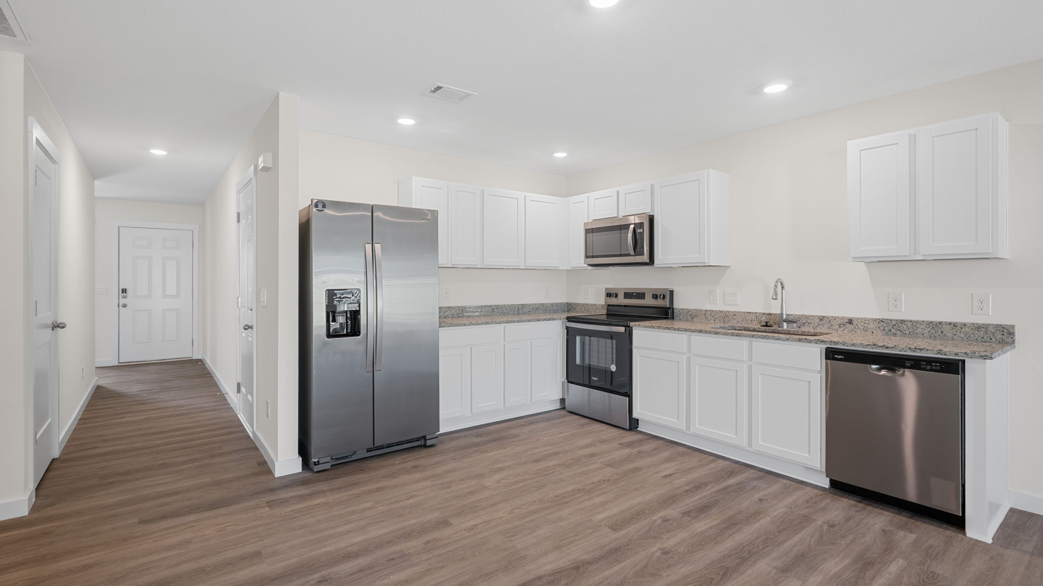 kitchen with stainles steel appliances