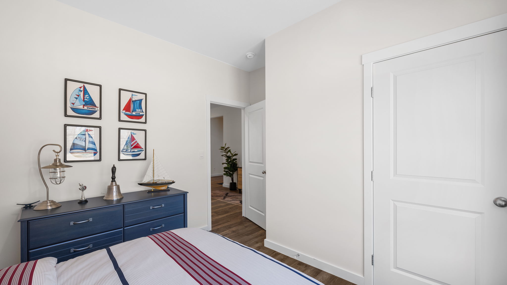 Front guest bedroom with closet
