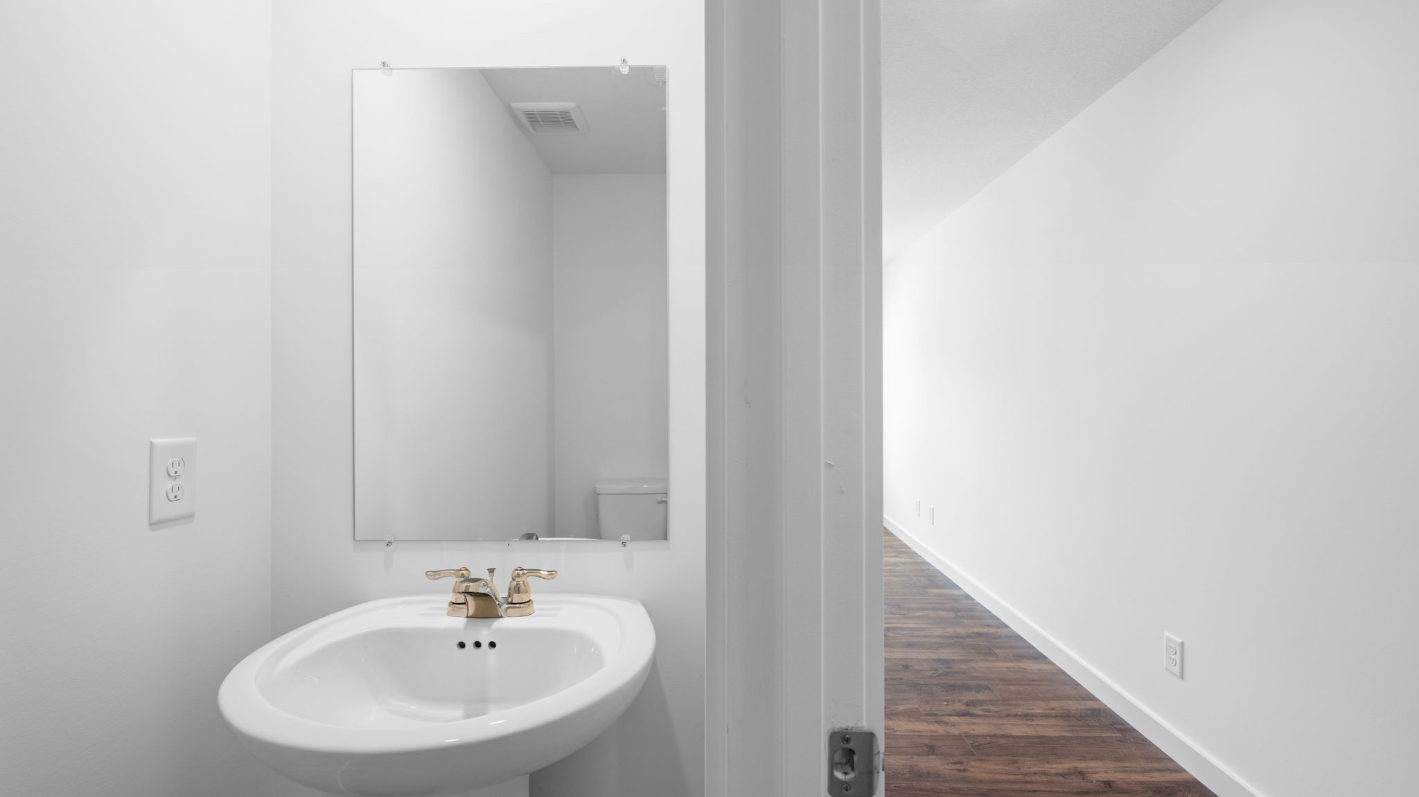 bathroom with sink and mirror