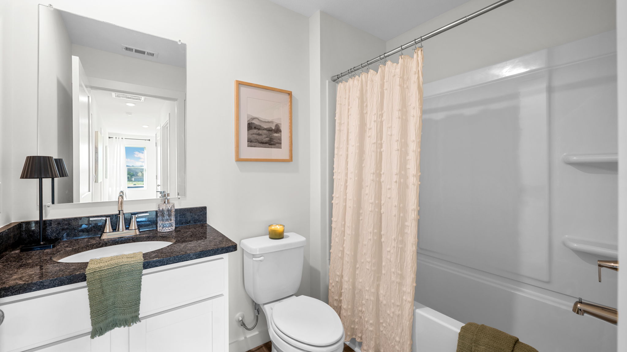 full bathroom with single vanity