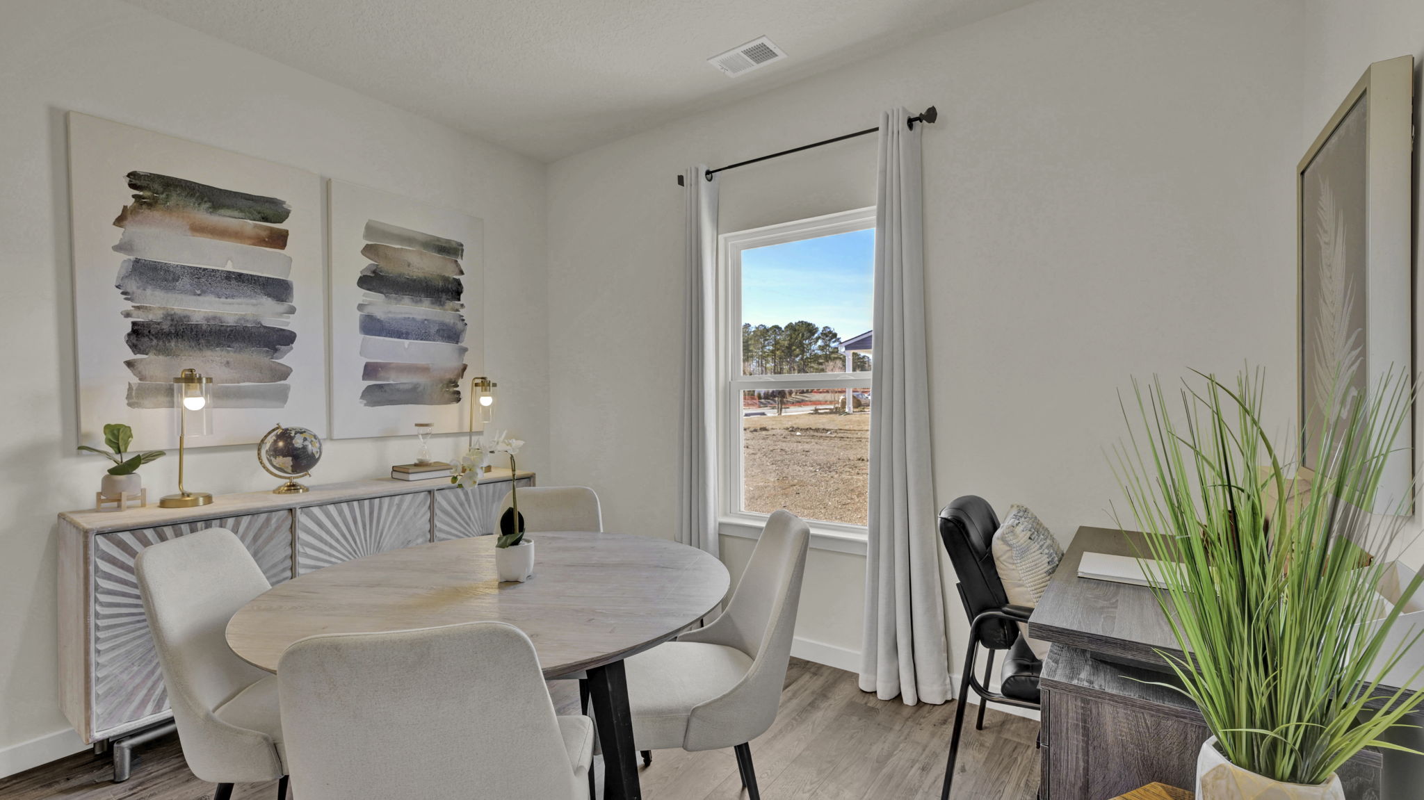 Guest bedroom with window