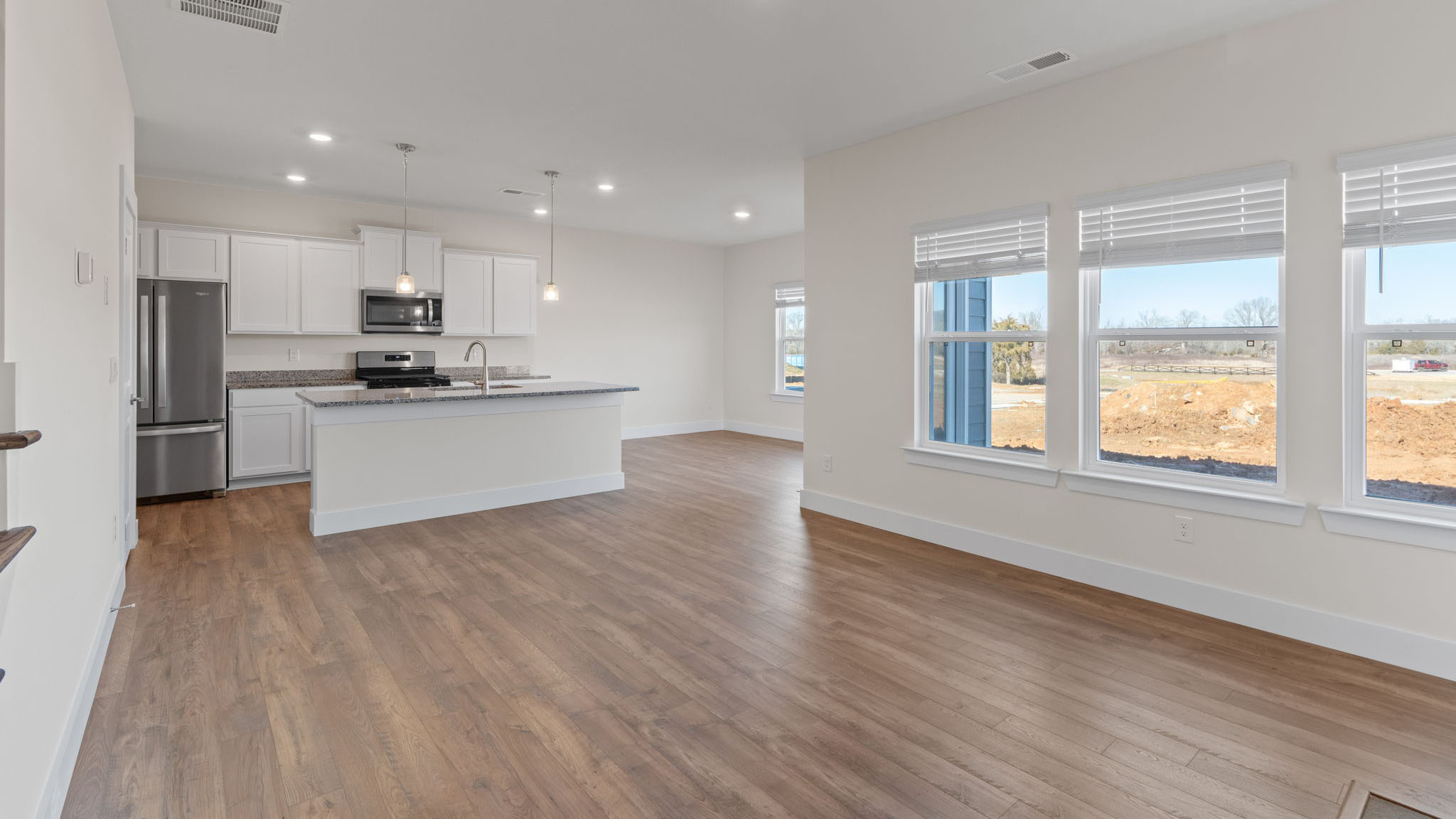 Open floorplan with double window