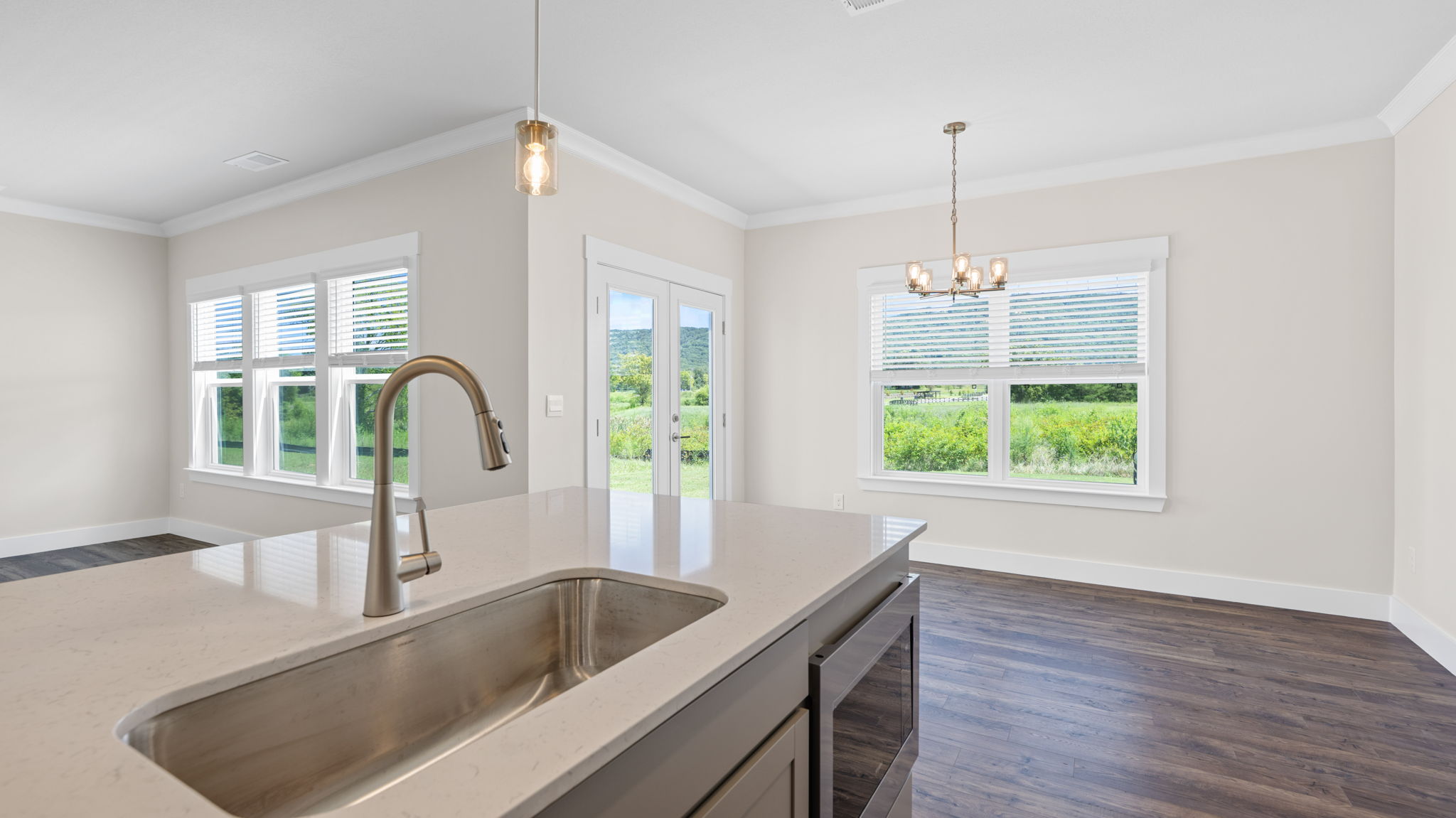 single bowl sink in kitchen