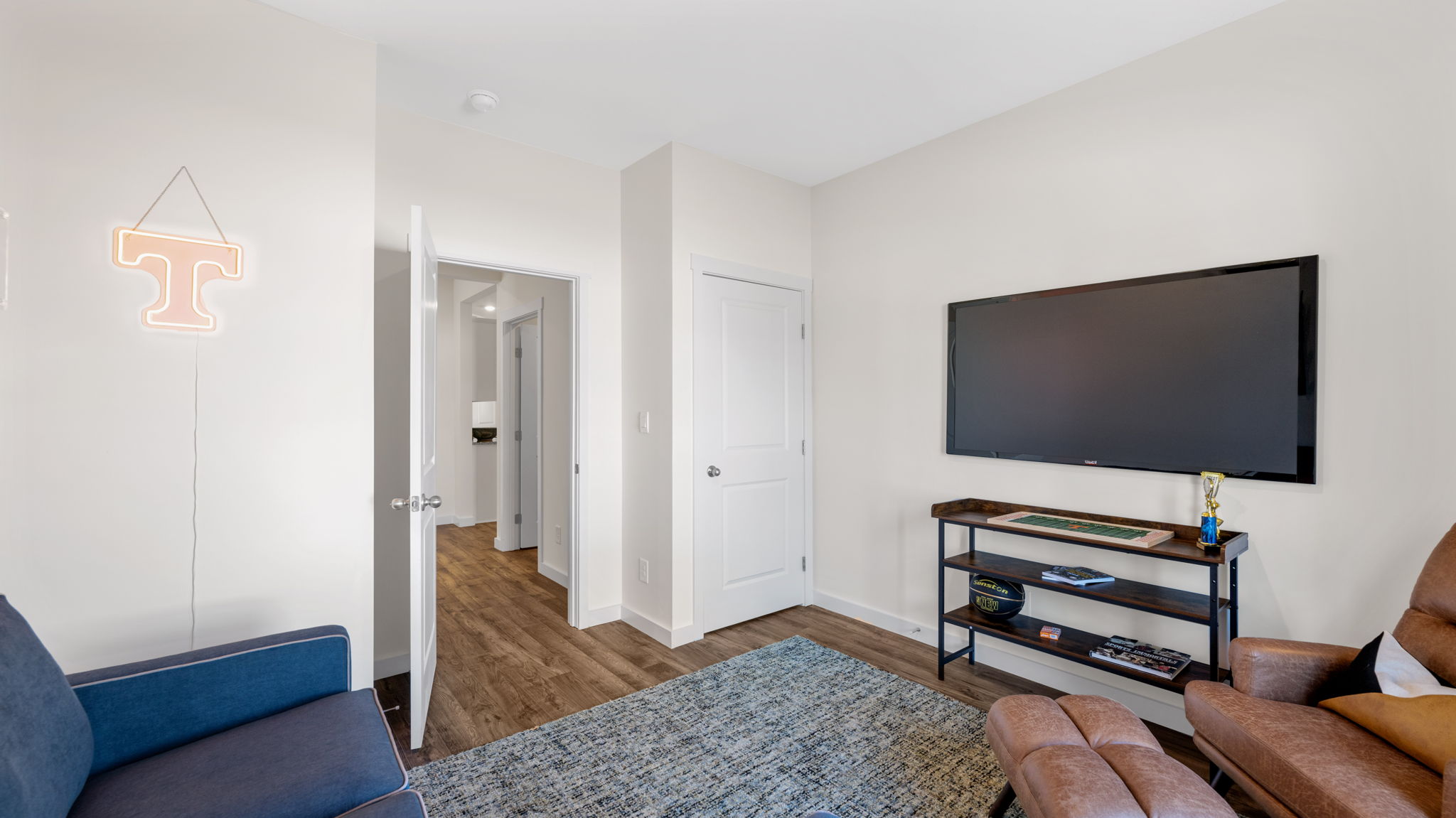 office/ flex room with closet