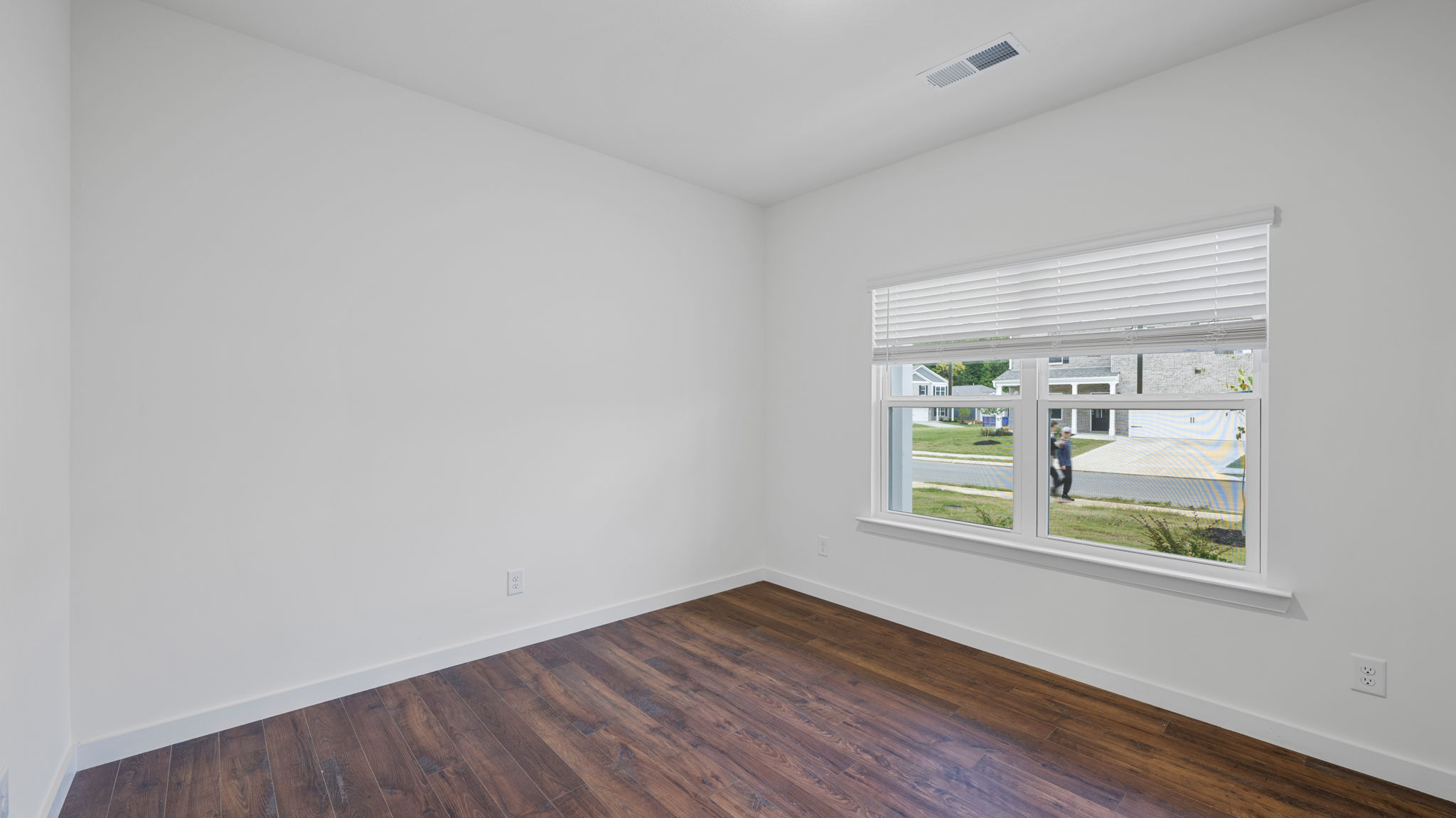 office with double window and double door