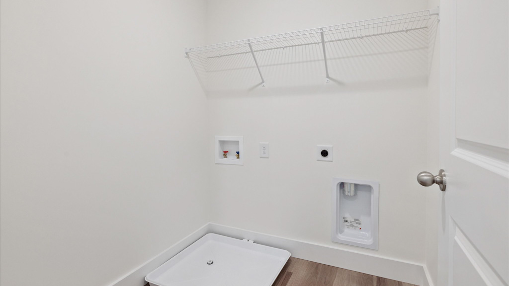 laundry room with washer and dryer connections
