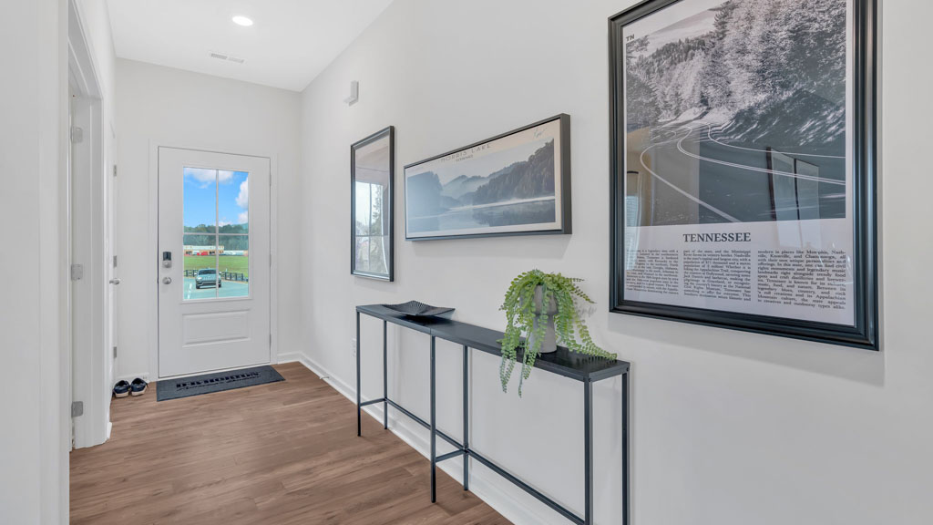 Front foyer and entryway space