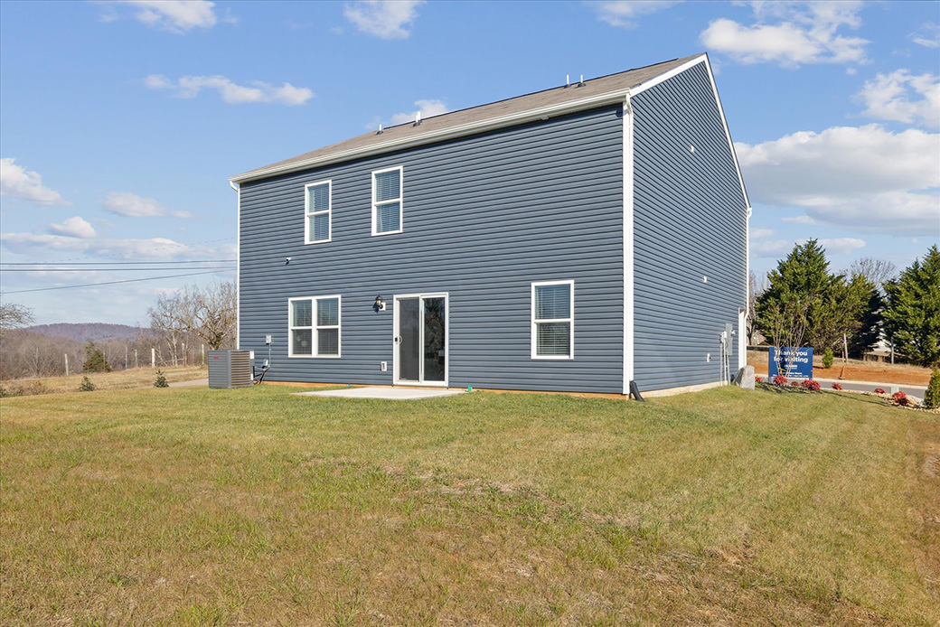 New Homes in River Pointe Mascot, TN D.R. Horton