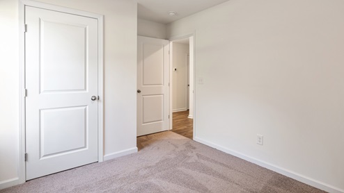bedroom with carpet