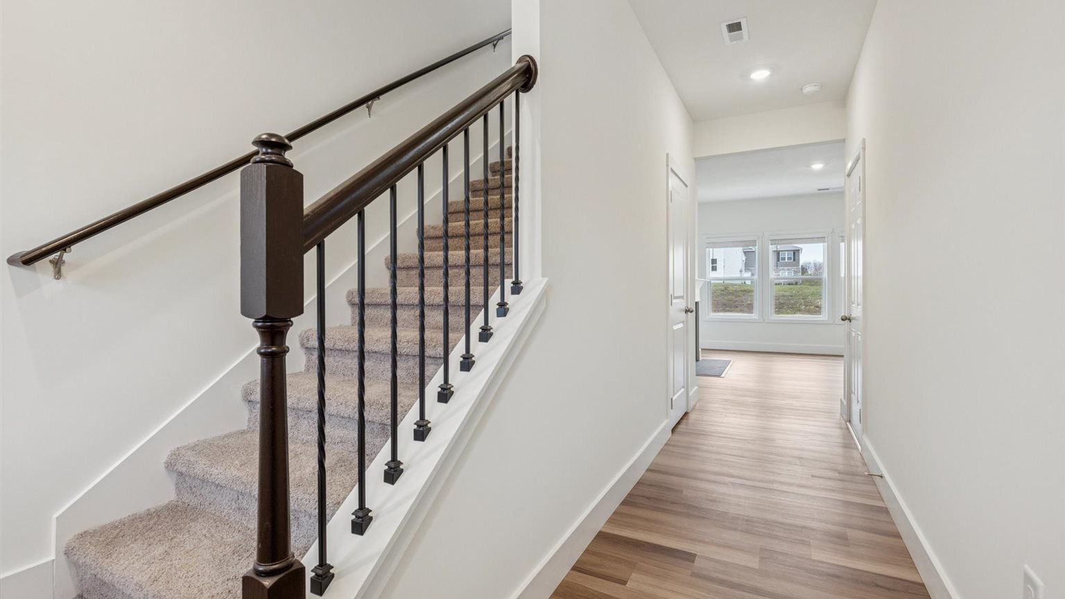 Front foyer and entryway space