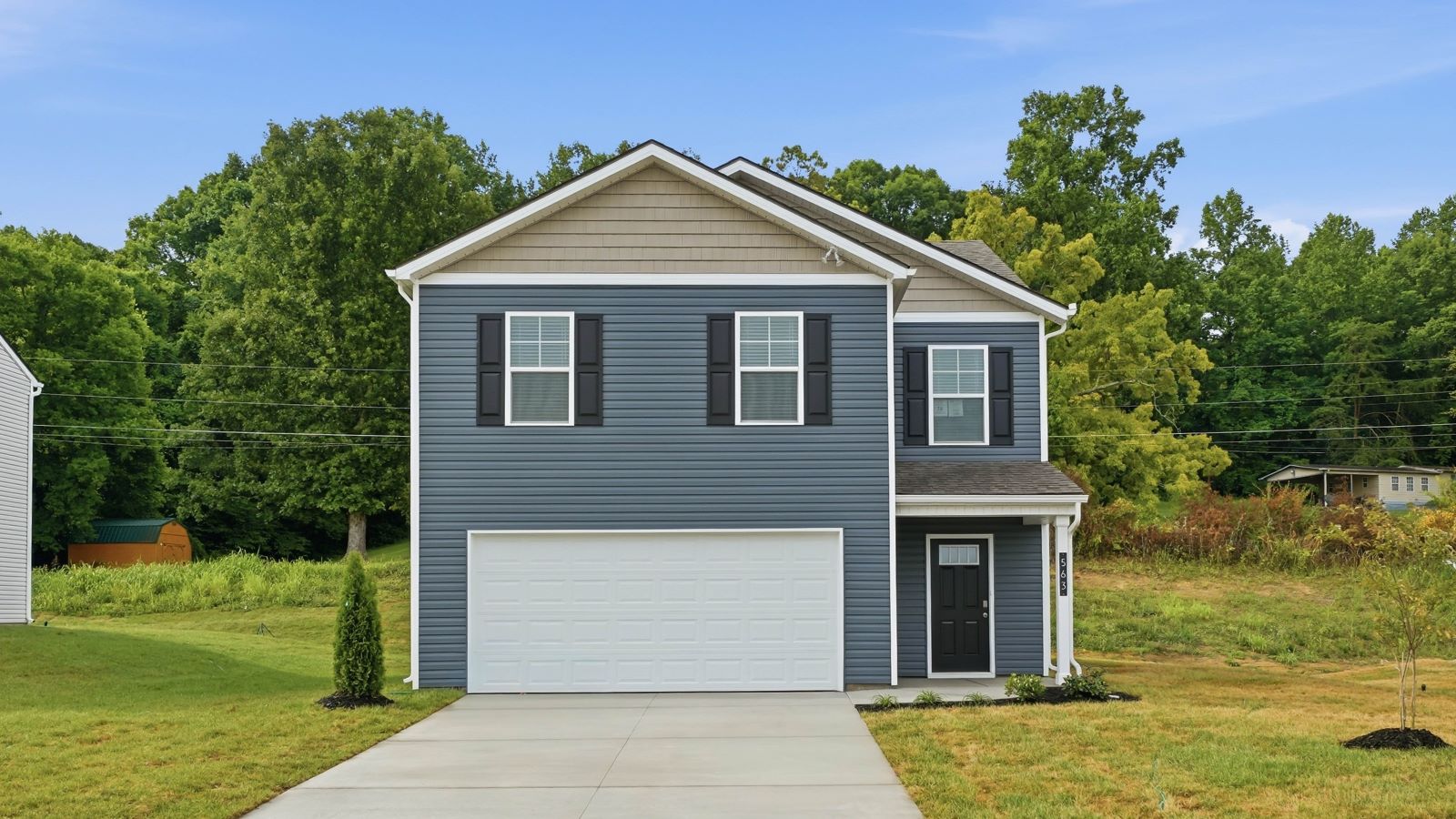 563 White Oak Lane exterior