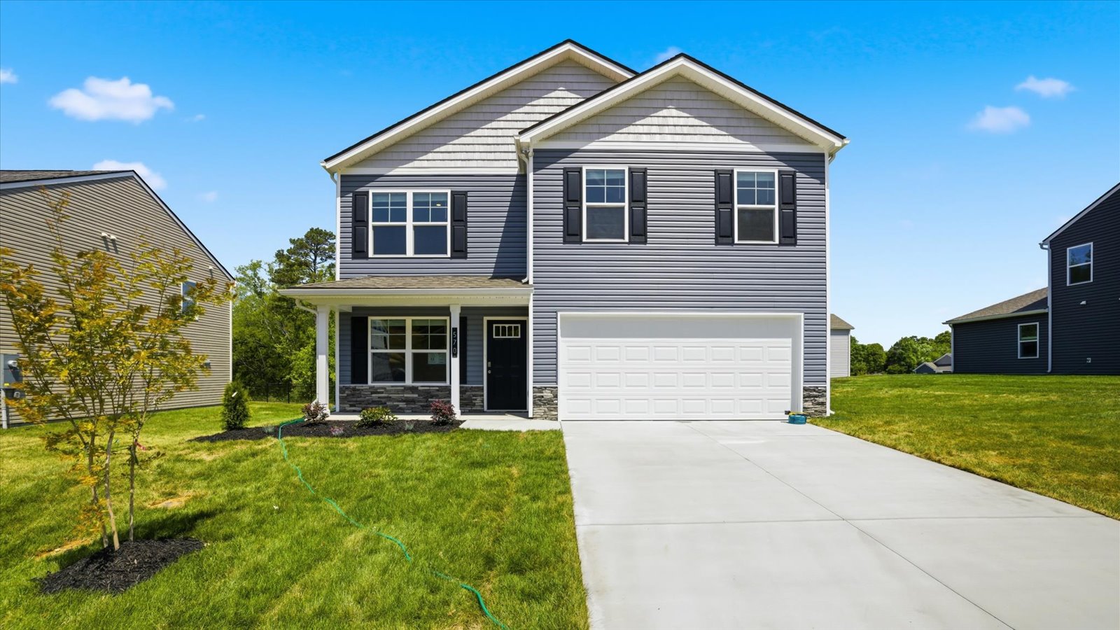570 White Oak Lane exterior