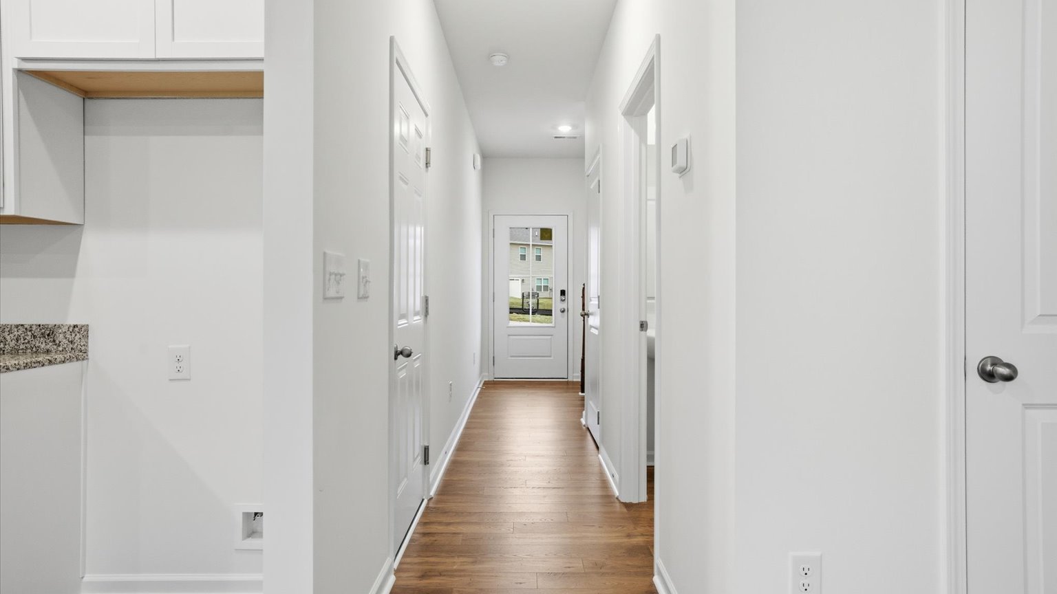 Front foyer and entryway space